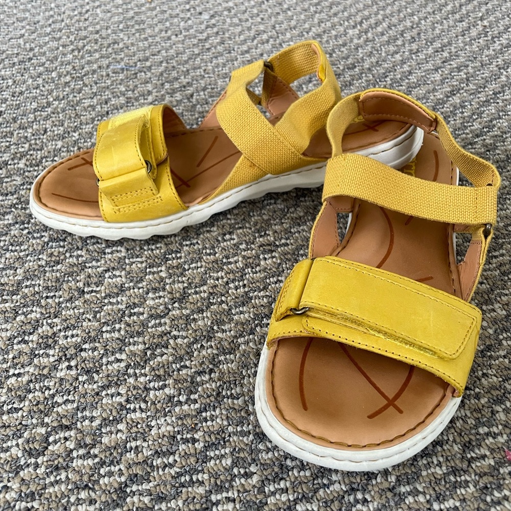 ✨EUC✨  Born • Yellow Velcro Sandals
